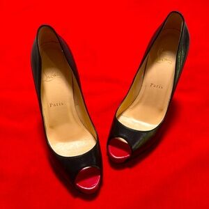 Christian Louboutin Size 39 Black